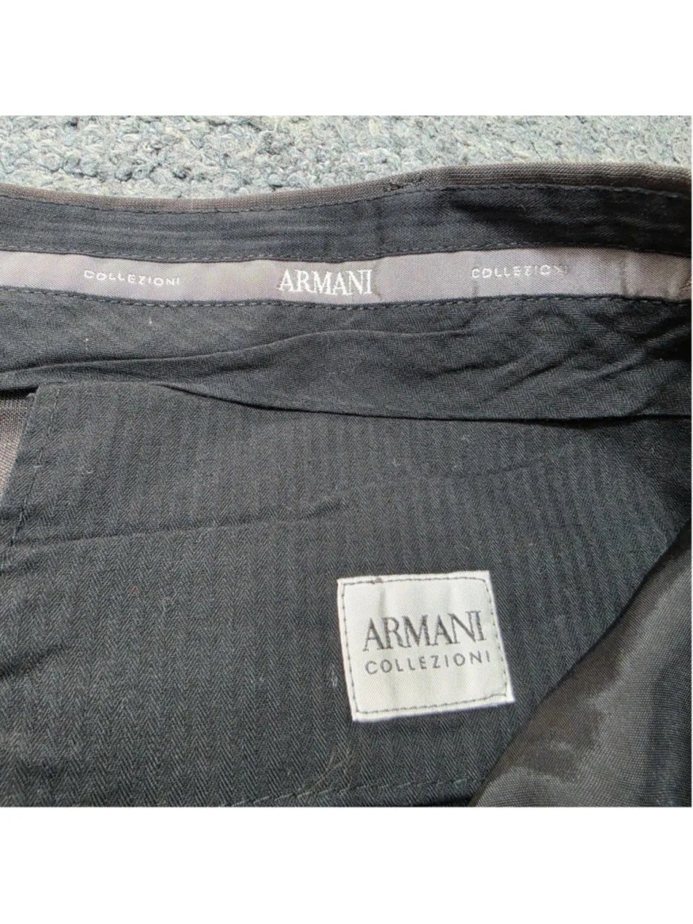 Armani Collezioni Dress Pants Mens 42L Gray Platted Wool Trousers